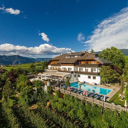 Hotel Waldhof Корнаяно Экстерьер фото