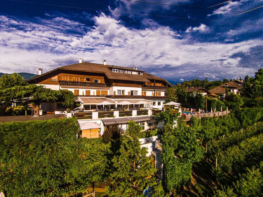 Hotel Waldhof Корнаяно Экстерьер фото